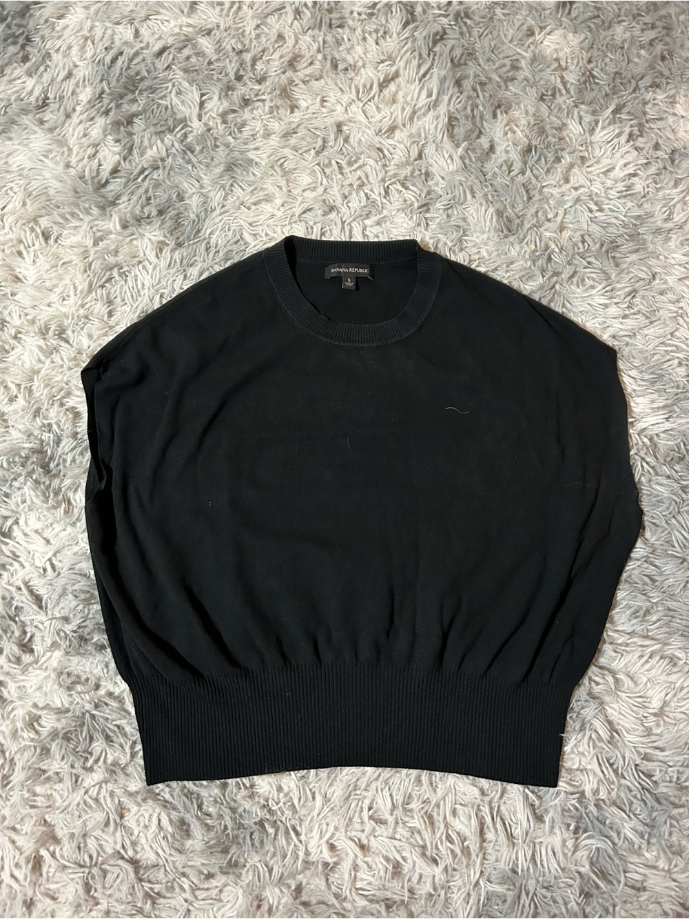 Banana Republic Black Crewneck Sweater - Women's